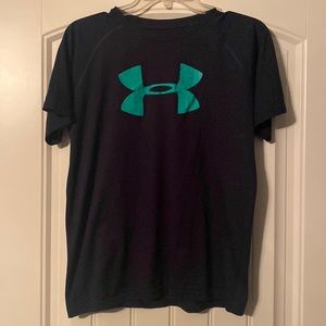 Boys Under Armour short sleeve loose shirt